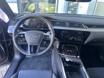 e-tron 55 Sportback S quattro HUD NP 117.210.-€
