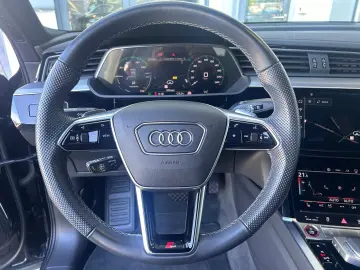 e-tron 55 Sportback S quattro HUD NP 117.210.-€