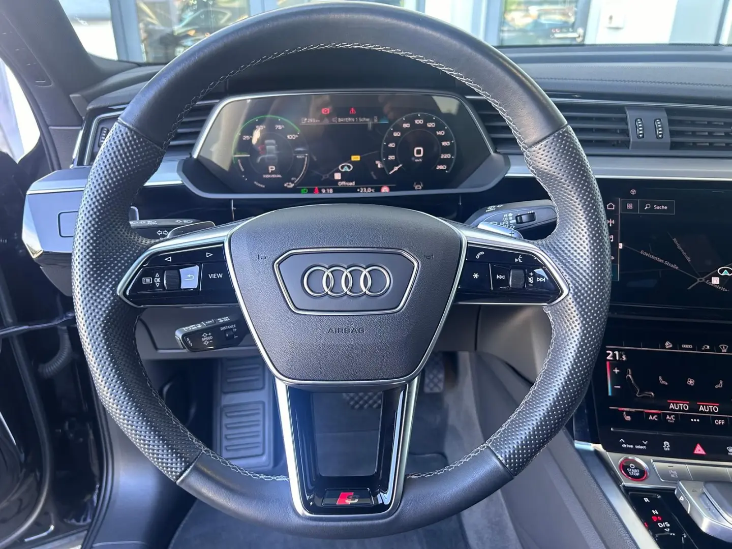 e-tron 55 Sportback S quattro HUD NP 117.210.-€