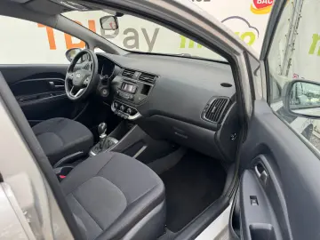 KIA RIO 1.4 Edition 7