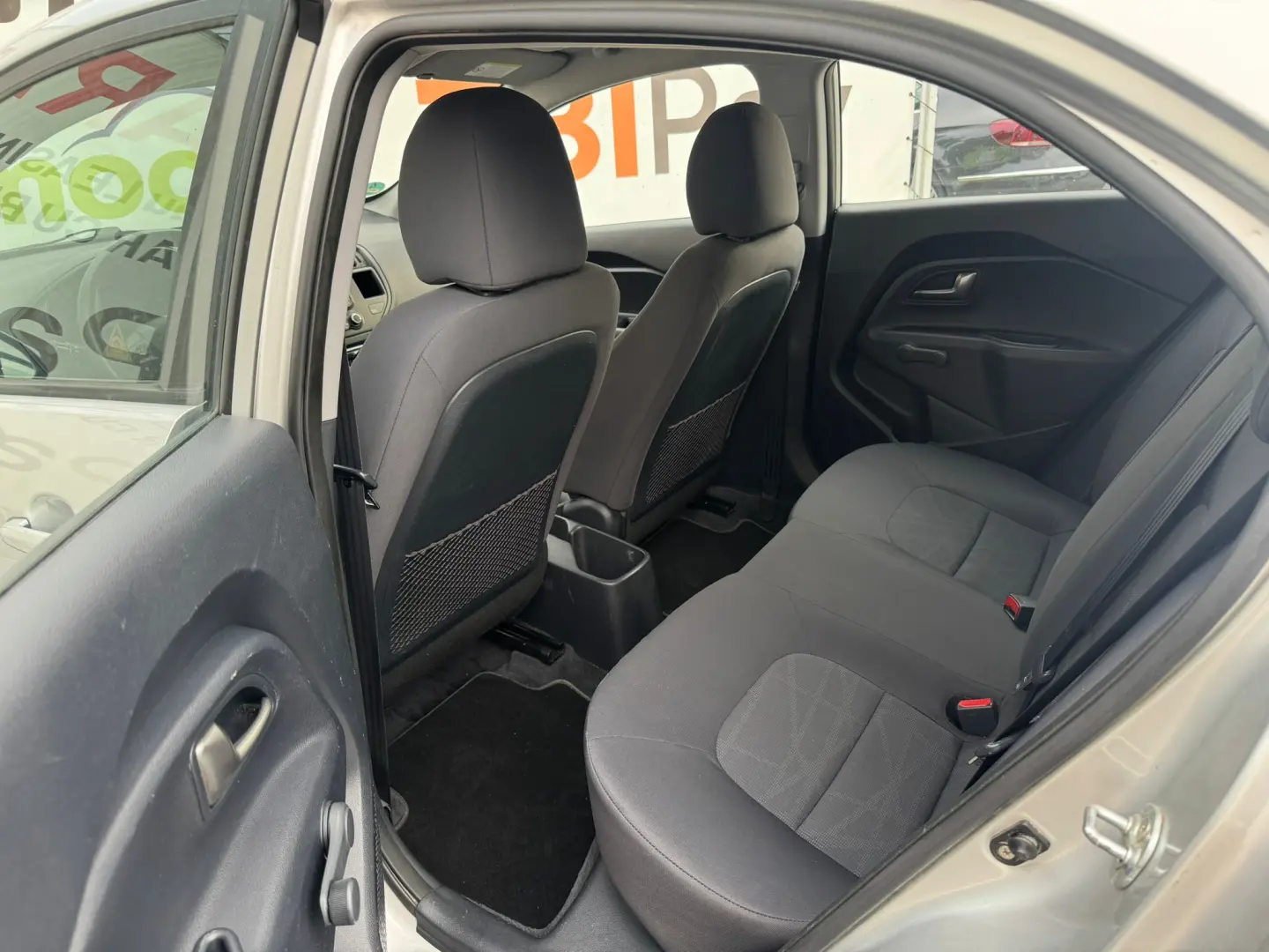 KIA RIO 1.4 Edition 7