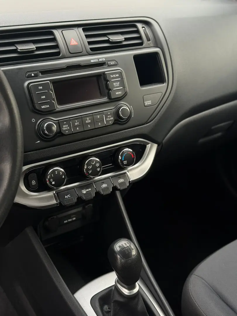 KIA RIO 1.4 Edition 7