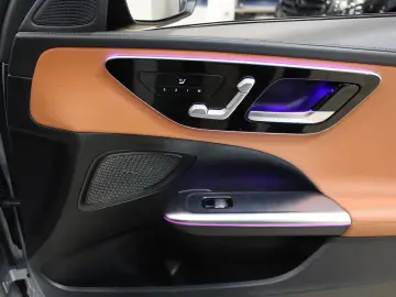 C 200 4Matic AMG-LINE