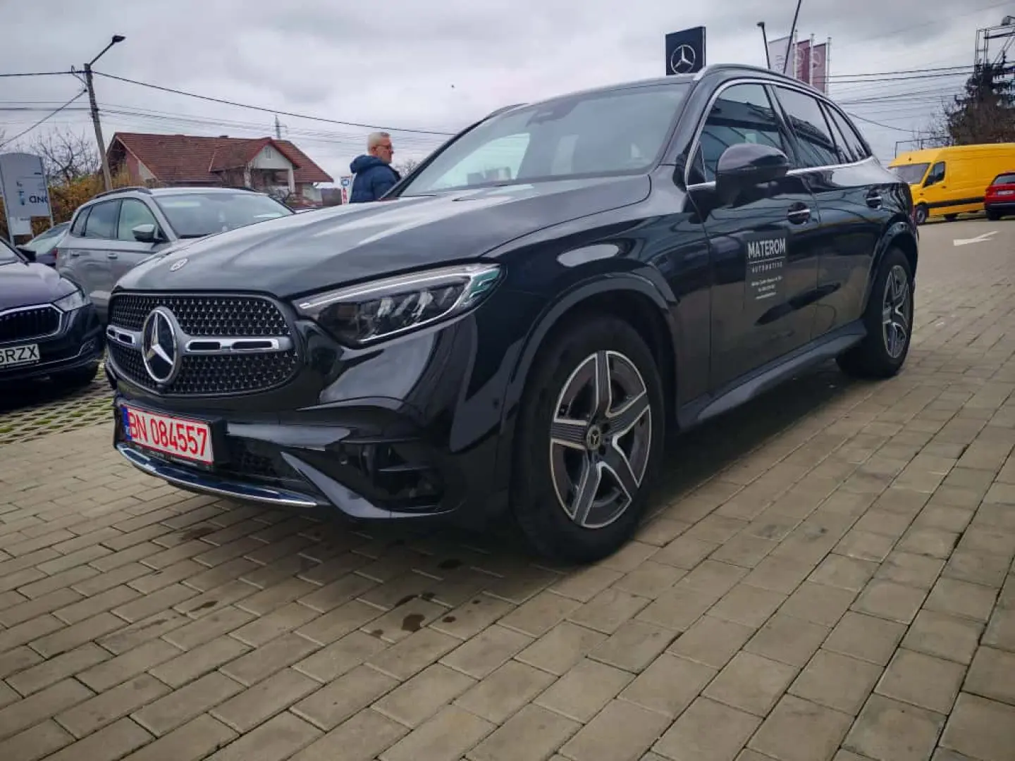 Mercedes-Benz GLC 300 4Matic 9G-TRONIC AMG Line Advanced