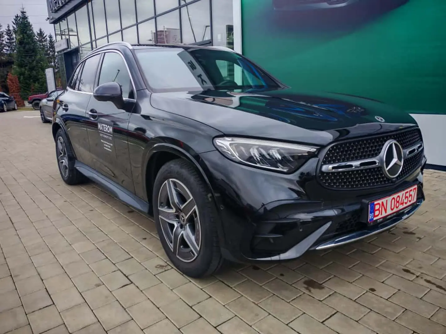 Mercedes-Benz GLC 300 4Matic 9G-TRONIC AMG Line Advanced