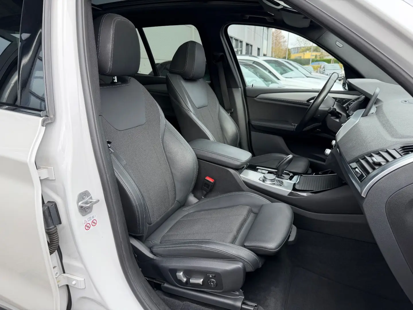 X3 xDrive20d xLine Aut. LiveCockpi_Pano_LED_Navi