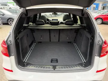 X3 xDrive20d xLine Aut. LiveCockpi_Pano_LED_Navi