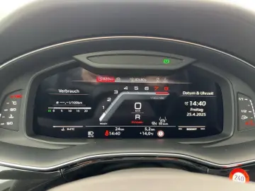 SQ7 SUV TFSI 373(507) kW(PS) tiptronic UPE 155.7