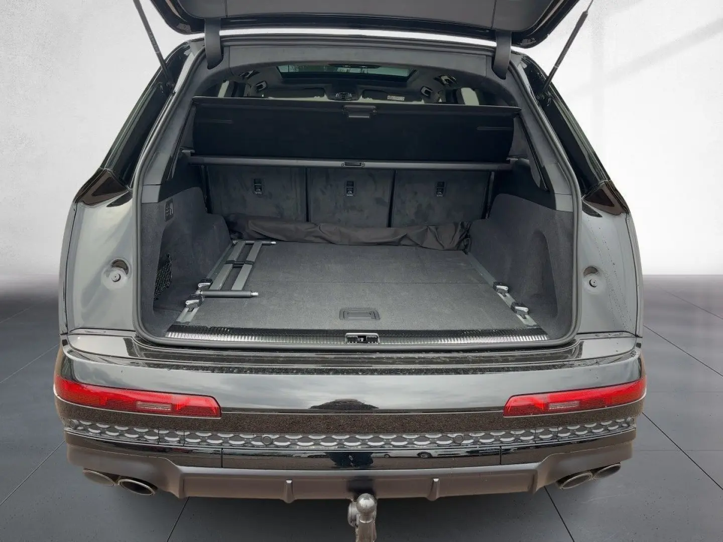 SQ7 SUV TFSI 373(507) kW(PS) tiptronic UPE 155.7