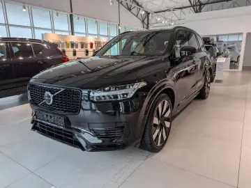 XC90 Ultra Dark Recharge Plug-In Hybrid AWD