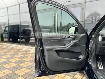 X7 xDrive 40 d M Sport 6-SITZER SKY KRISTALL VIP