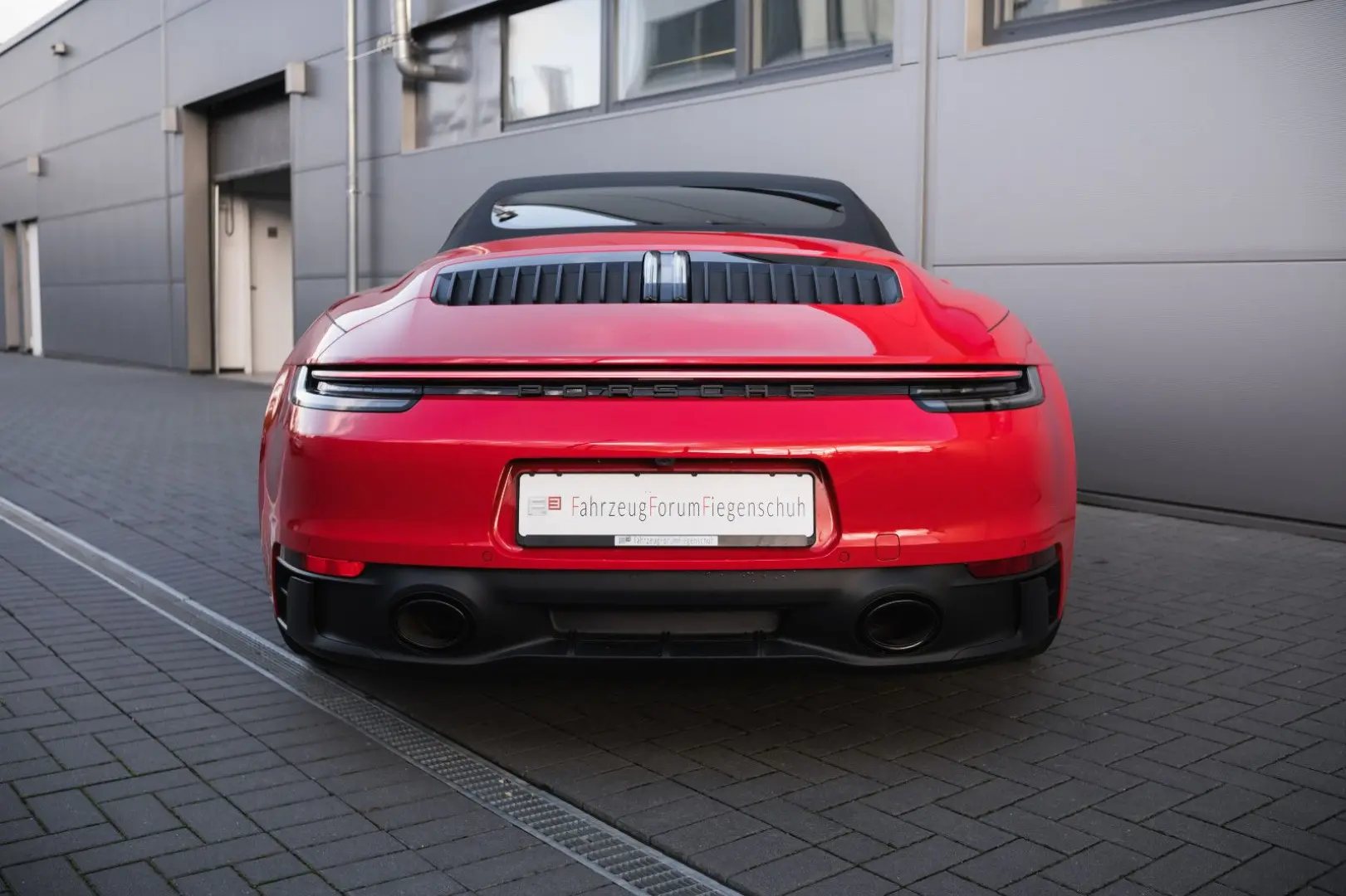 992 911 GTS 4 Cabrio-Liftsystem-Approved-360Kam.