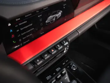 992 911 GTS 4 Cabrio-Liftsystem-Approved-360Kam.