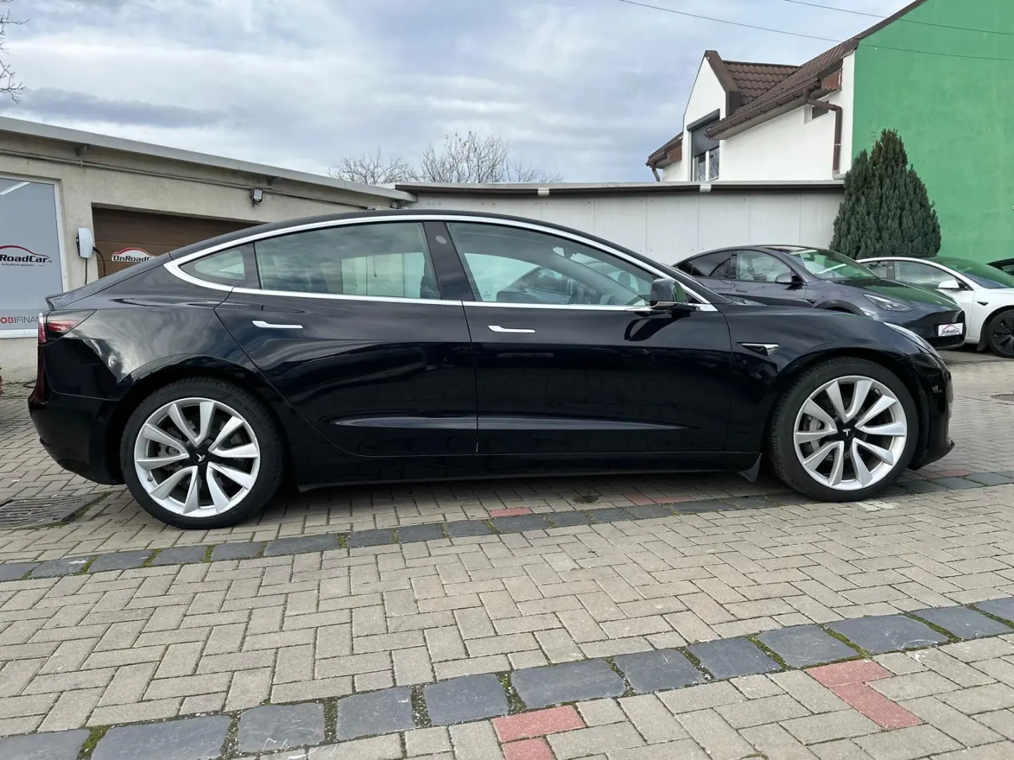 TESLA Model 3 Long Range AWD • 91% SOH