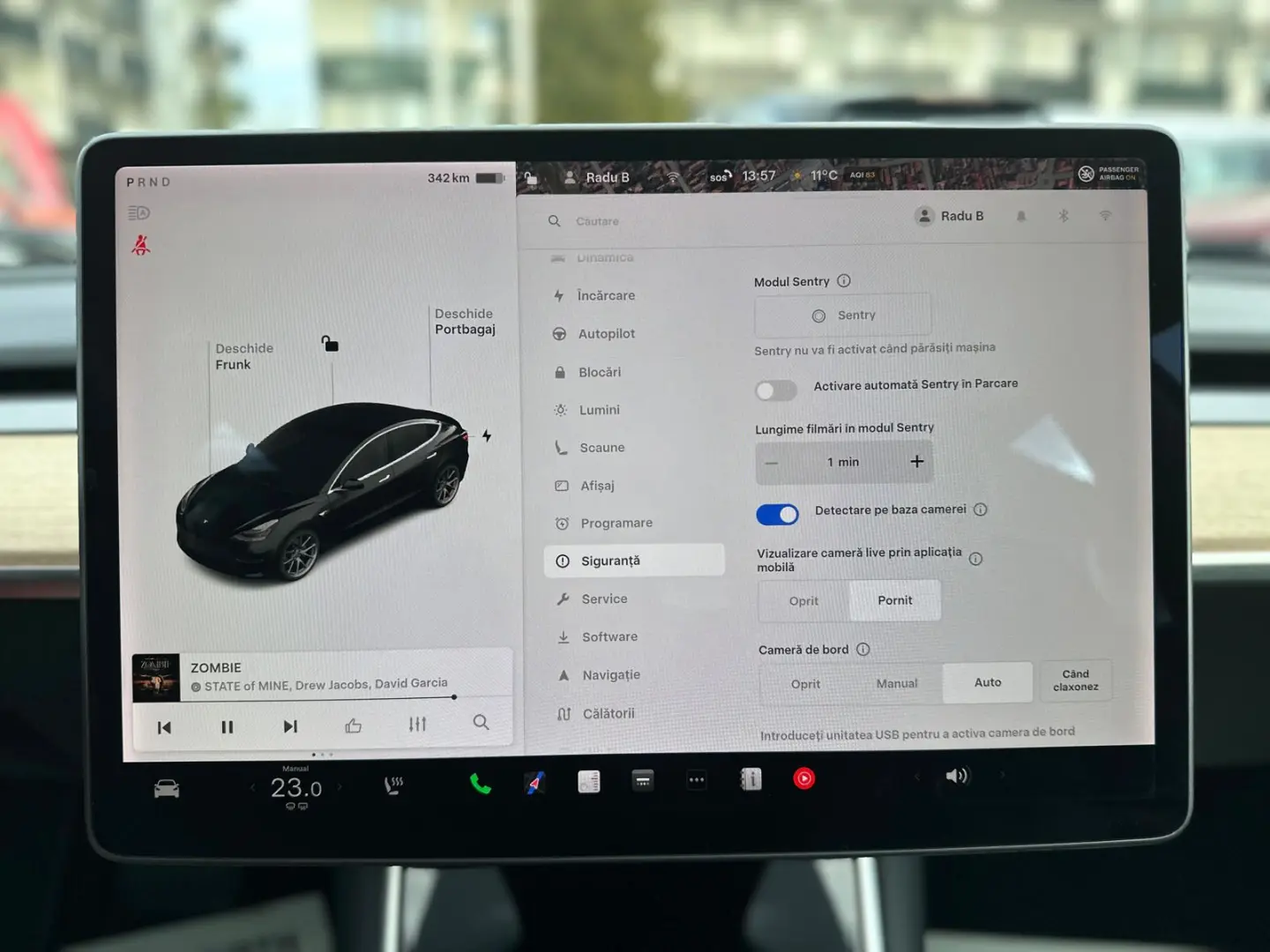 TESLA Model 3 Long Range AWD • 91% SOH