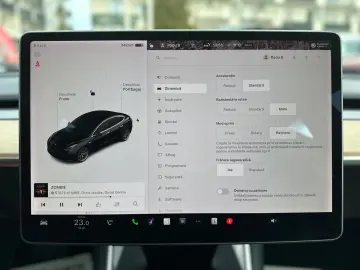TESLA Model 3 Long Range AWD • 91% SOH