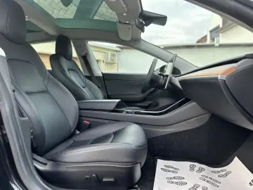 TESLA Model 3 Long Range AWD • 91% SOH