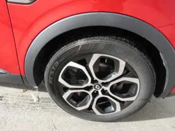 RENAULT ARKANA 1.6 E-Tech 145CP techno