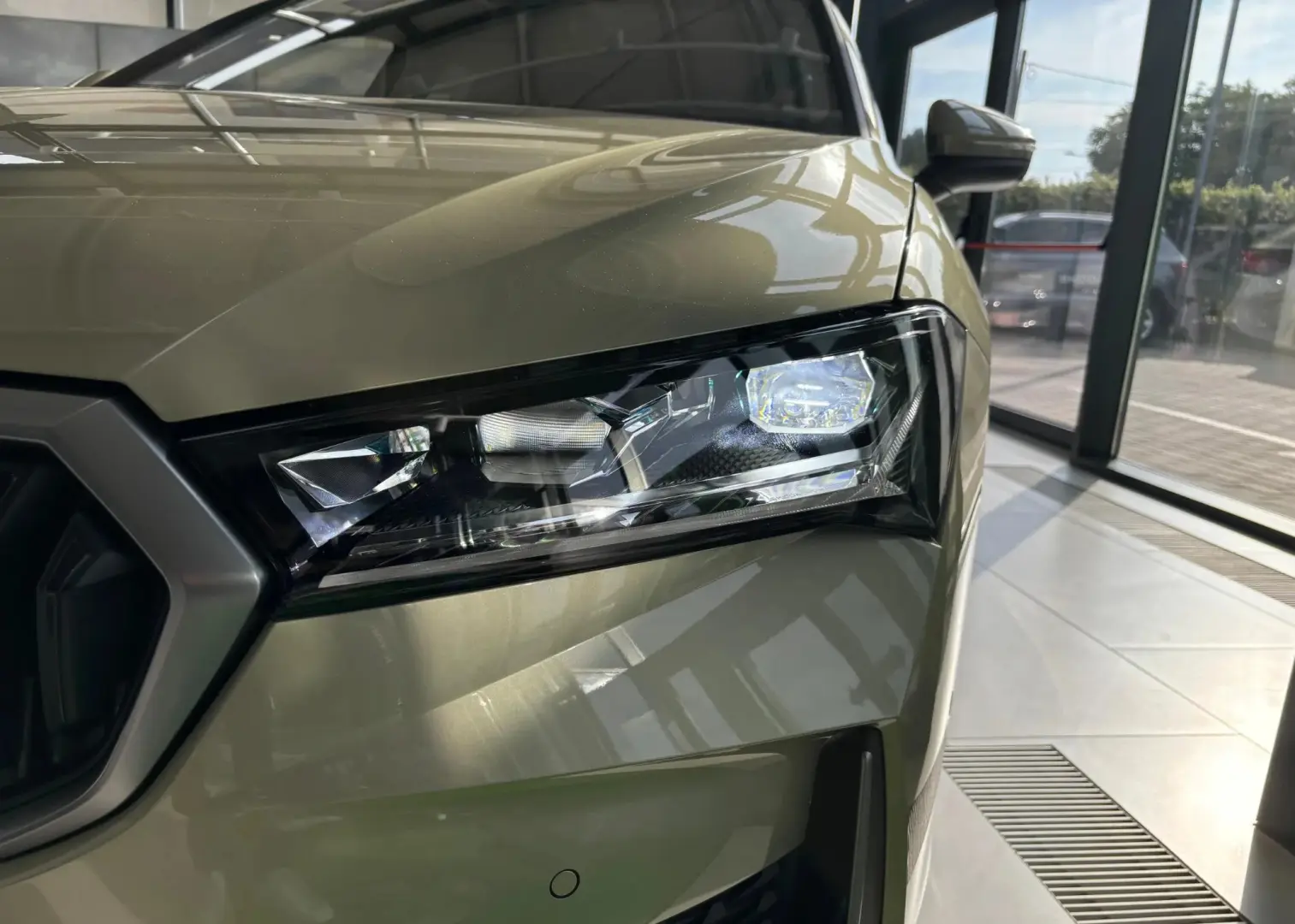 Skoda Superb 2.0 TDI 193 CP 4x4 DSG Sportline