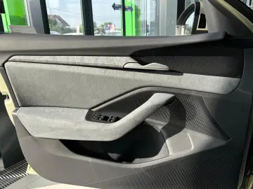 Skoda Superb 2.0 TDI 193 CP 4x4 DSG Sportline