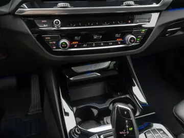 X3 xD20d xLine Kamera HUD DAB Alarm Komfort 19