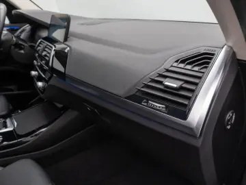 X3 xD20d xLine Kamera HUD DAB Alarm Komfort 19