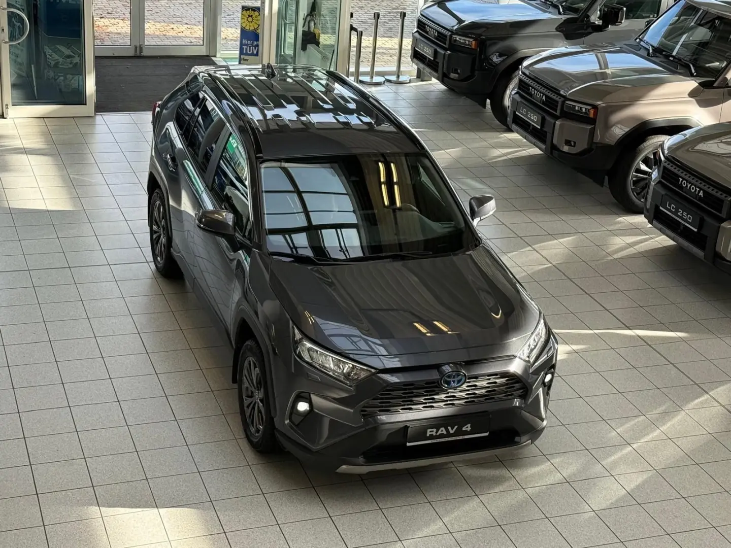 RAV 4 HYBRID-4x4