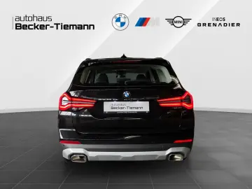 X3 xDrive20d AHK   Pano.Dach   LED   Kamera etc.