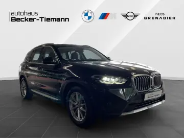 X3 xDrive20d AHK   Pano.Dach   LED   Kamera etc.
