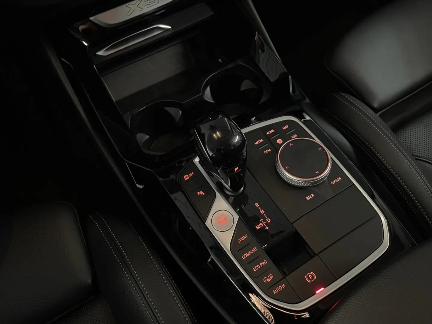 X3 xDrive20d AHK   Pano.Dach   LED   Kamera etc.