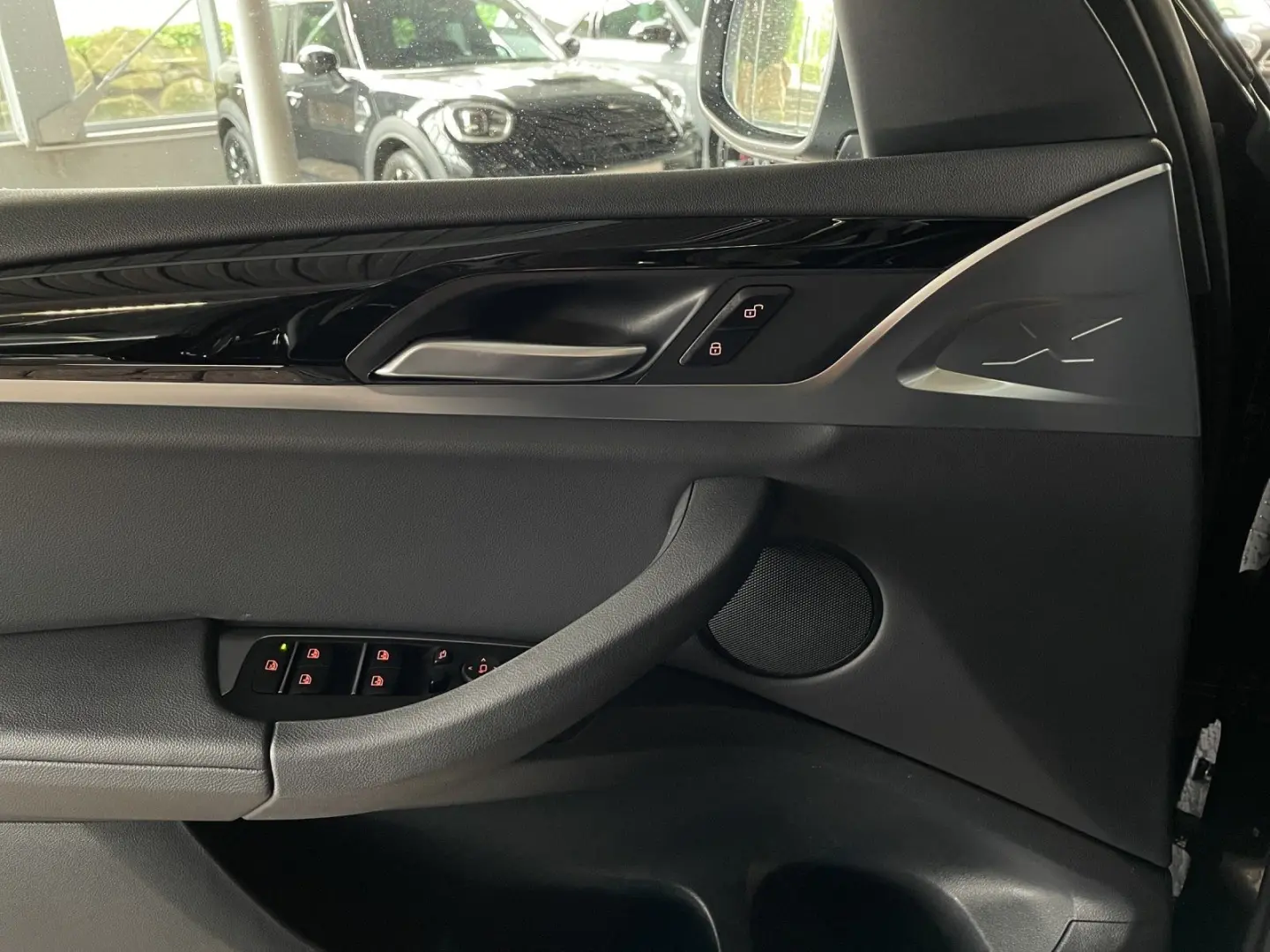 X3 xDrive20d AHK   Pano.Dach   LED   Kamera etc.