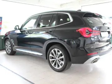 X3 xDrive 20d Live Cockpit LED AHK Sports. 19