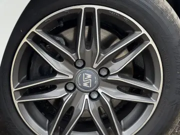 Toyota Yaris 1.5 Hybrid Life