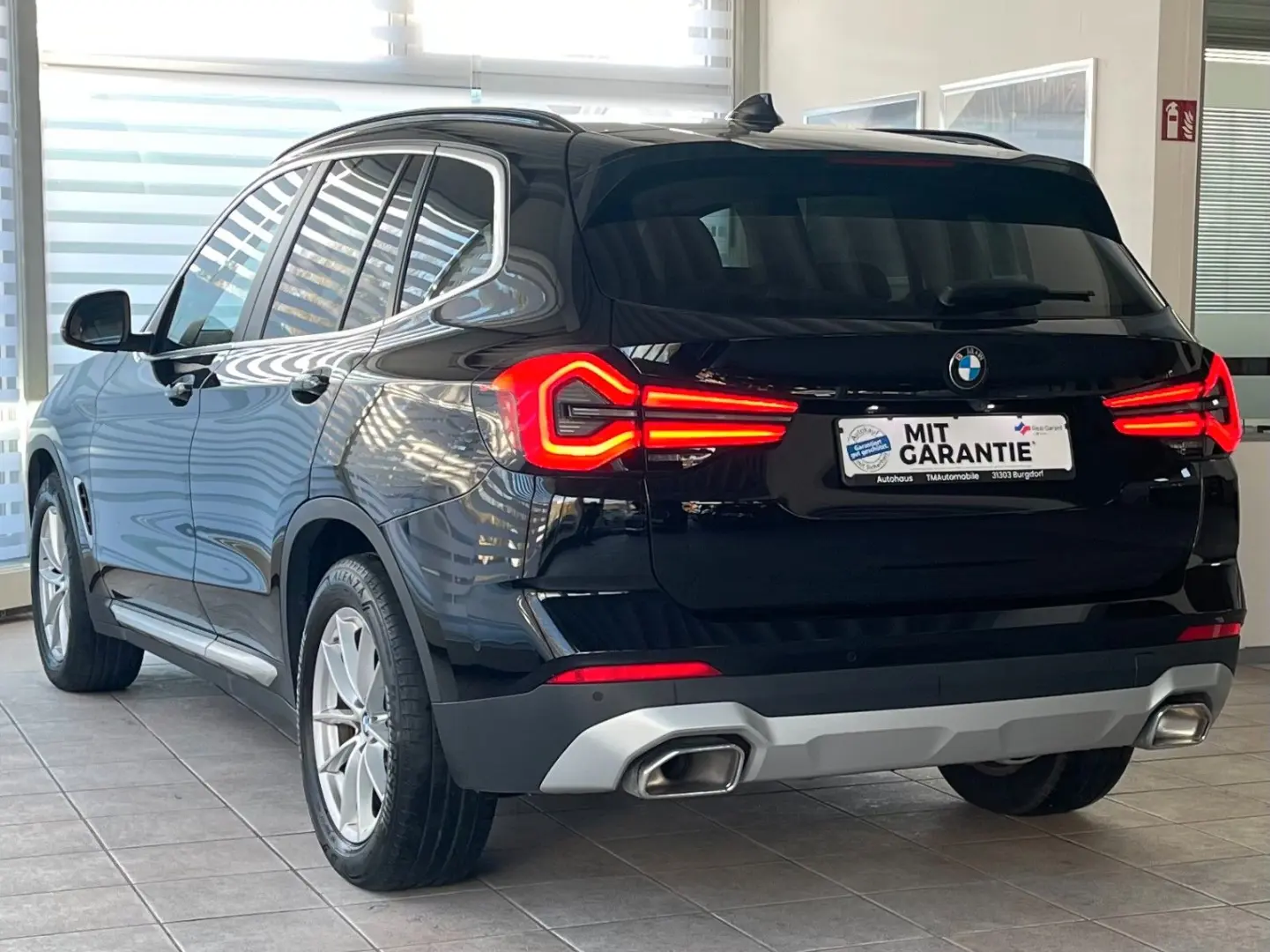 X3 xDrive 20d AHK HIFI KeylessGo KAM
