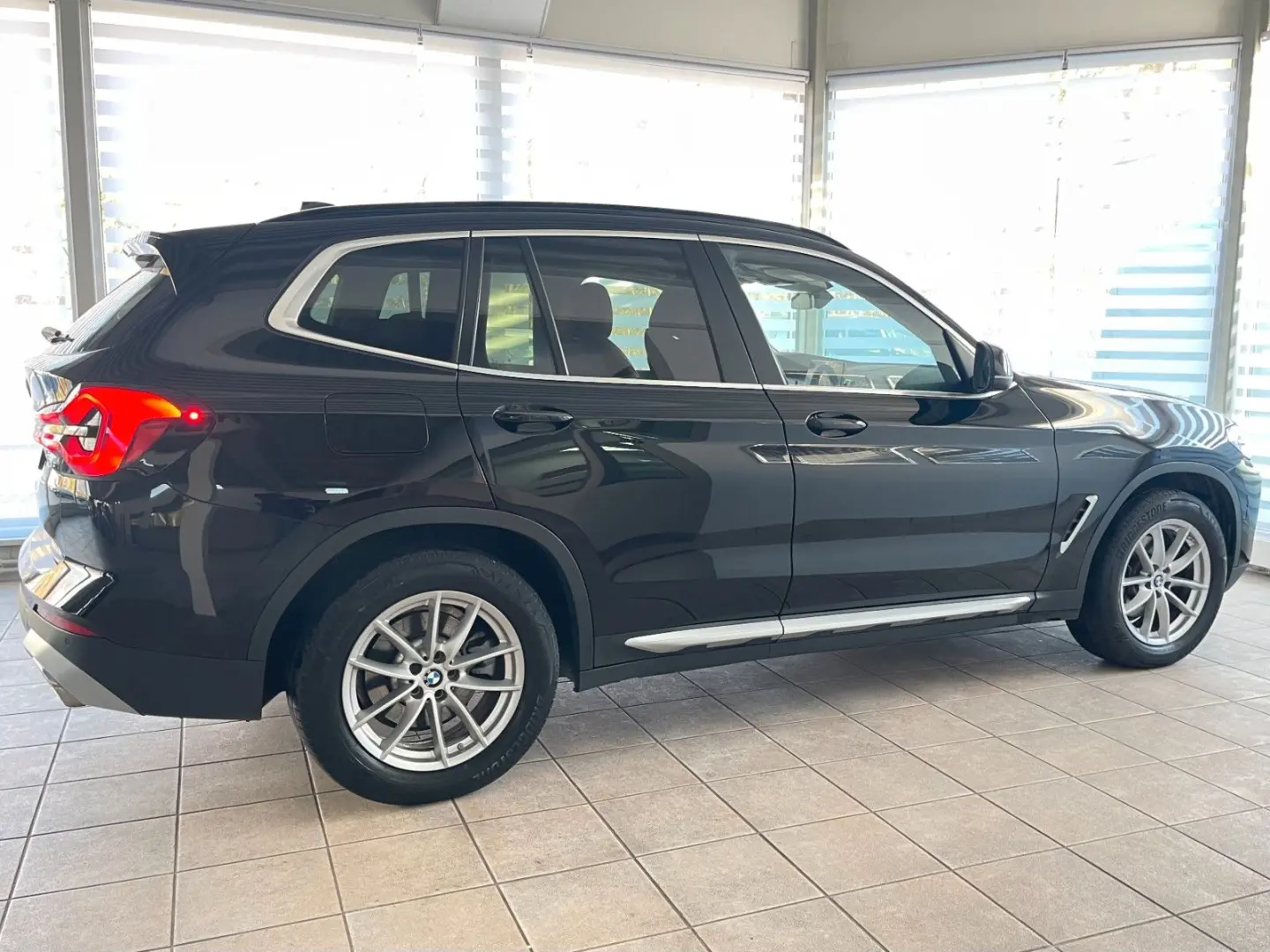X3 xDrive 20d AHK HIFI KeylessGo KAM