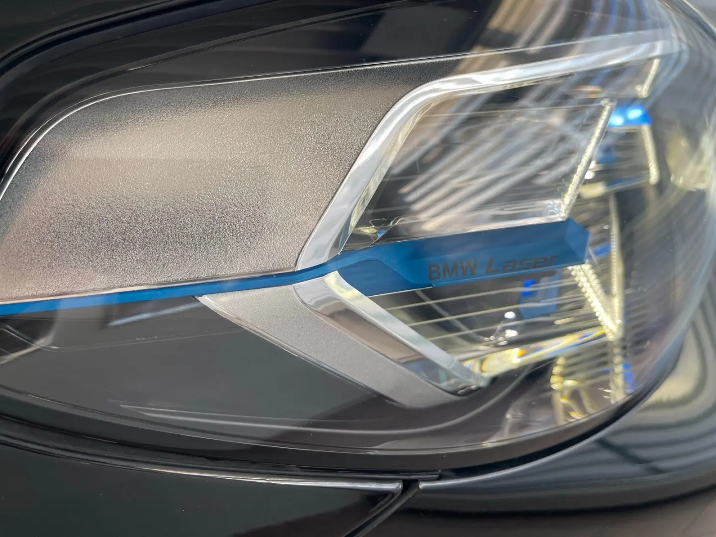 X3 xDrive 20d AHK HIFI KeylessGo KAM