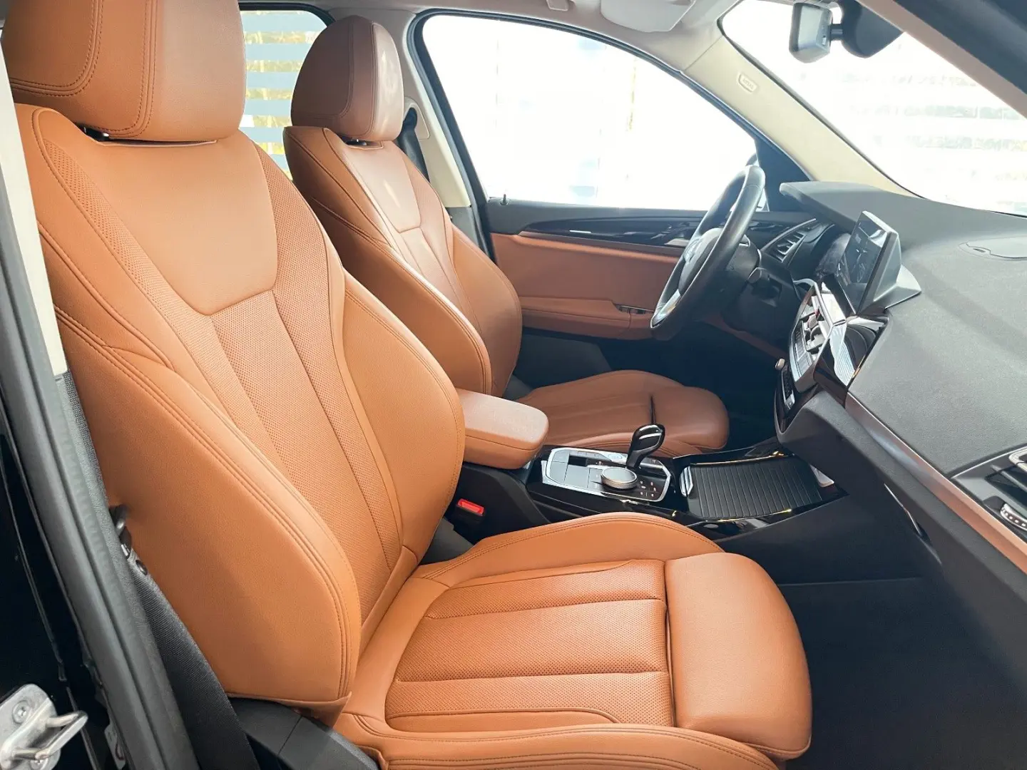 X3 xDrive 20d AHK HIFI KeylessGo KAM