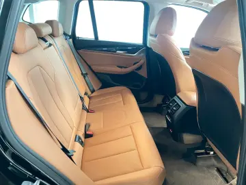 X3 xDrive 20d AHK HIFI KeylessGo KAM