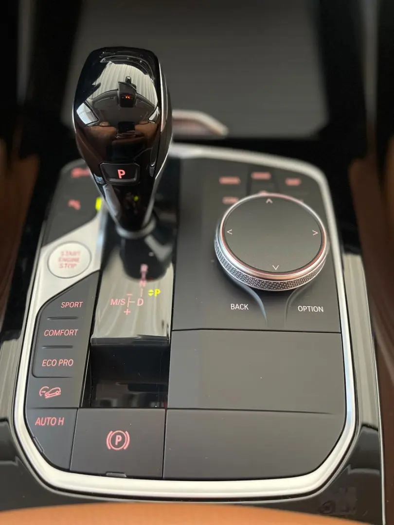 X3 xDrive 20d AHK HIFI KeylessGo KAM