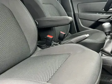 DACIA DUSTER 1.5 Blue dCi 115CP Comfort VU 4WD