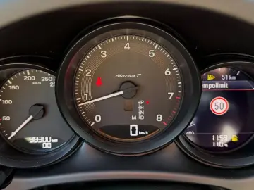 Macan T   SPORT-CHRONO   PDLS   LEDER-PAKET