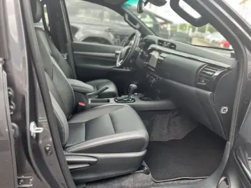 HiLux 4x4 Double Cab Invincible