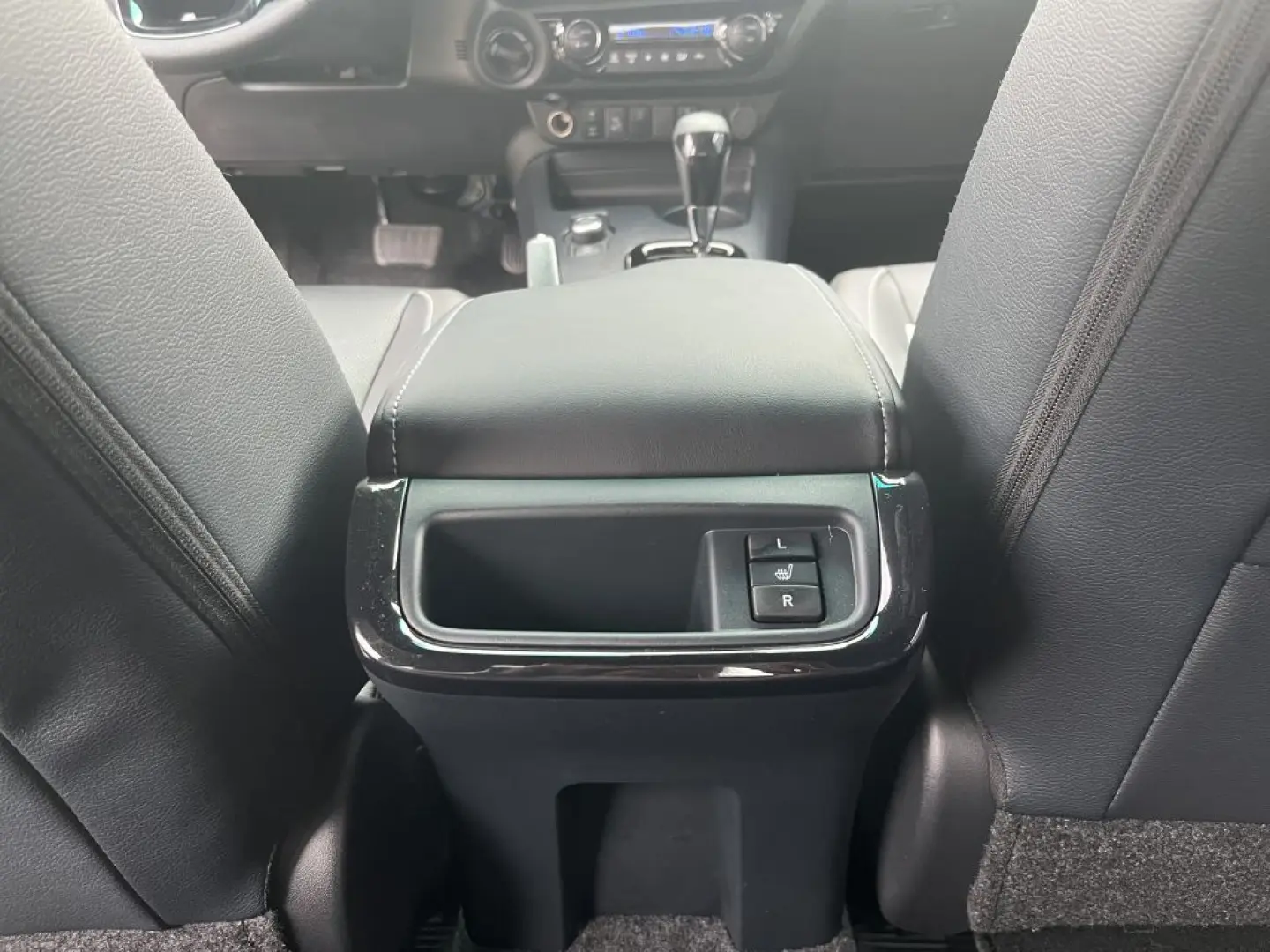 HiLux 4x4 Double Cab Invincible