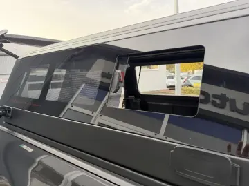 HiLux 4x4 Double Cab Invincible