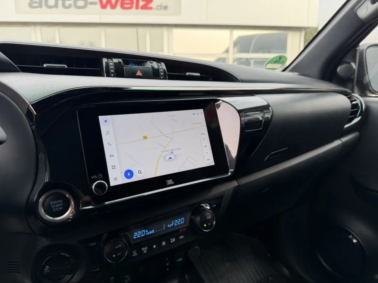 HiLux 4x4 Double Cab Invincible