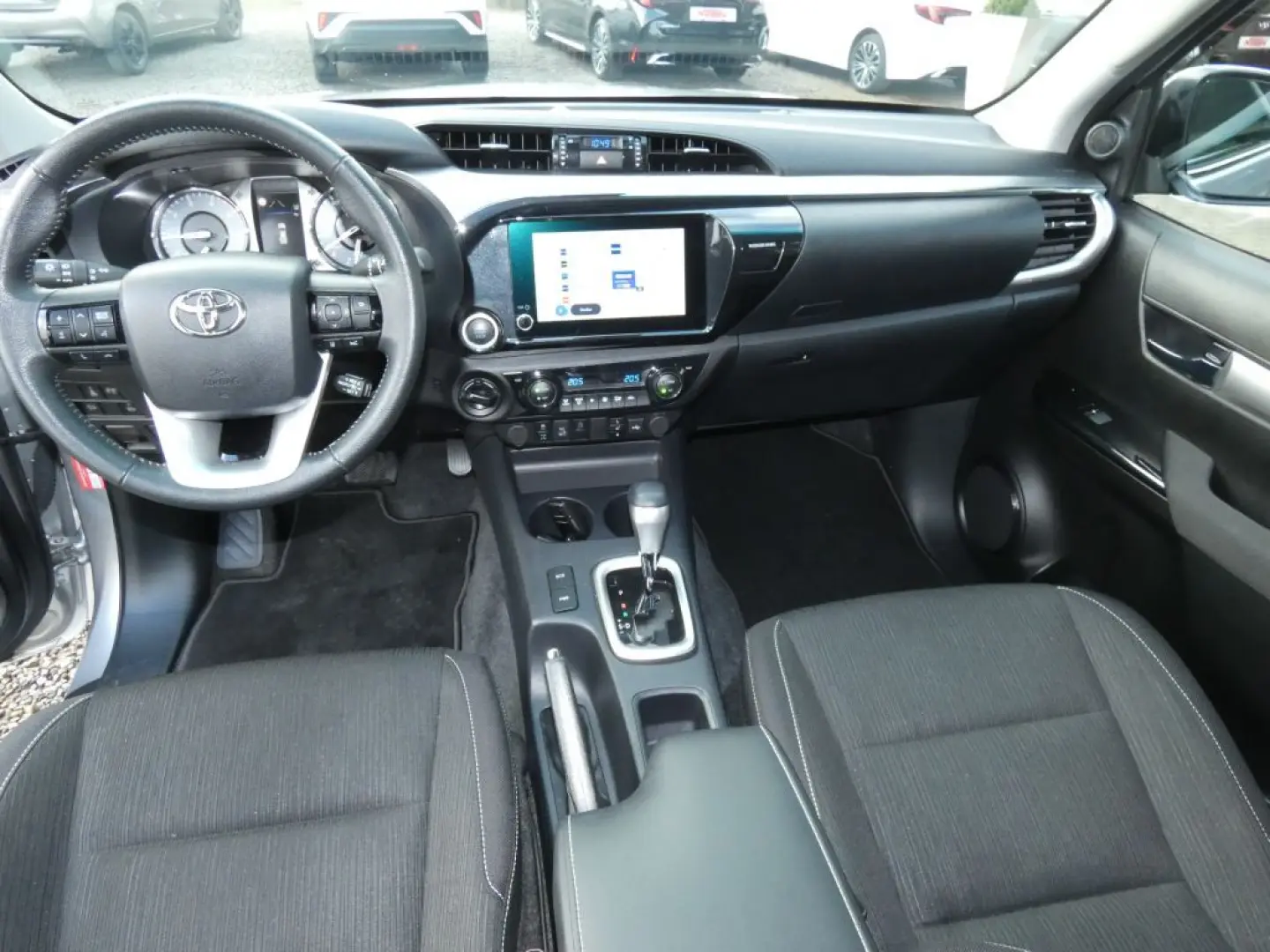 HiLux 4x4 Double Cab Comfort AHK Navi