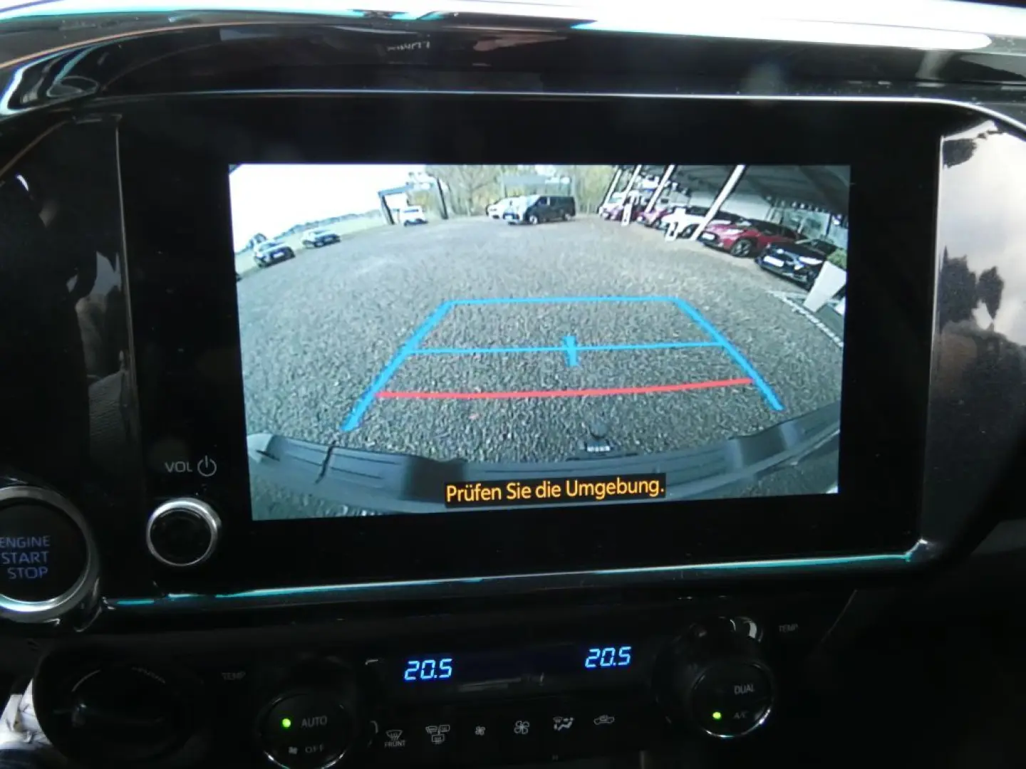 HiLux 4x4 Double Cab Comfort AHK Navi