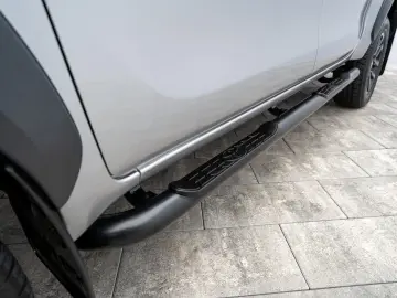 Hilux 2.8 D4-D Invincible MY2025 Mild HYBRID AHK