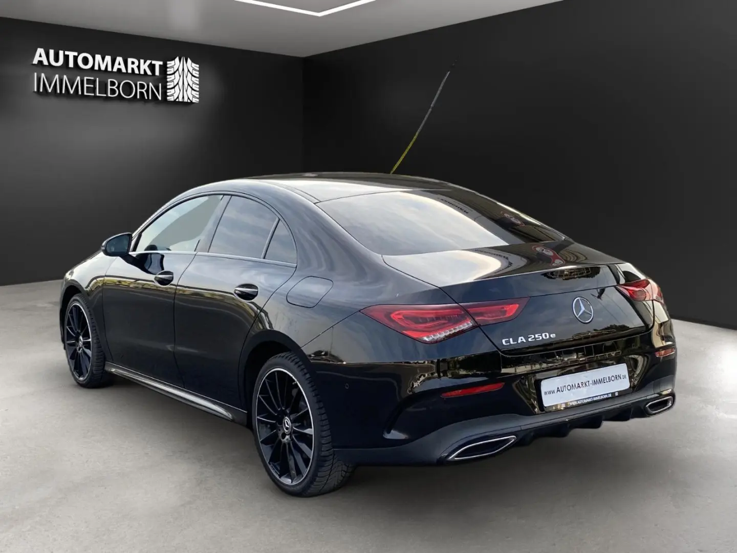 CLA 250 e AMG 19 360 Mubeam Sound Night Distroni