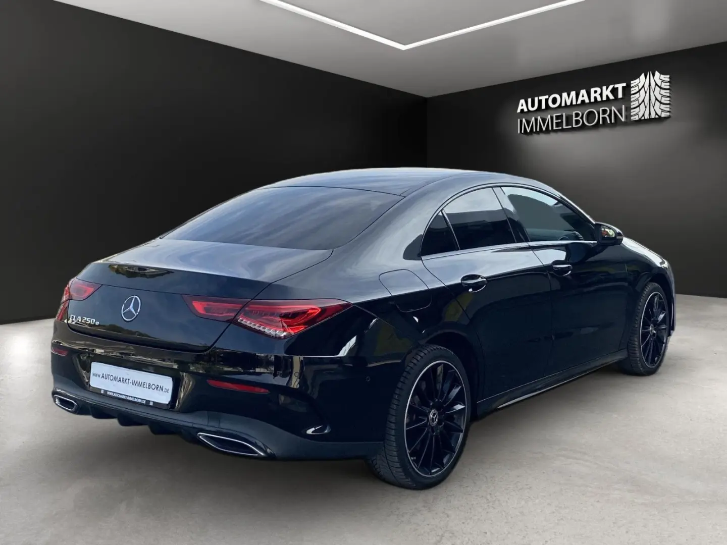 CLA 250 e AMG 19 360 Mubeam Sound Night Distroni